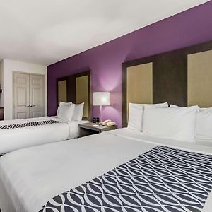 Deluxe Queen Room Two Queen Beds